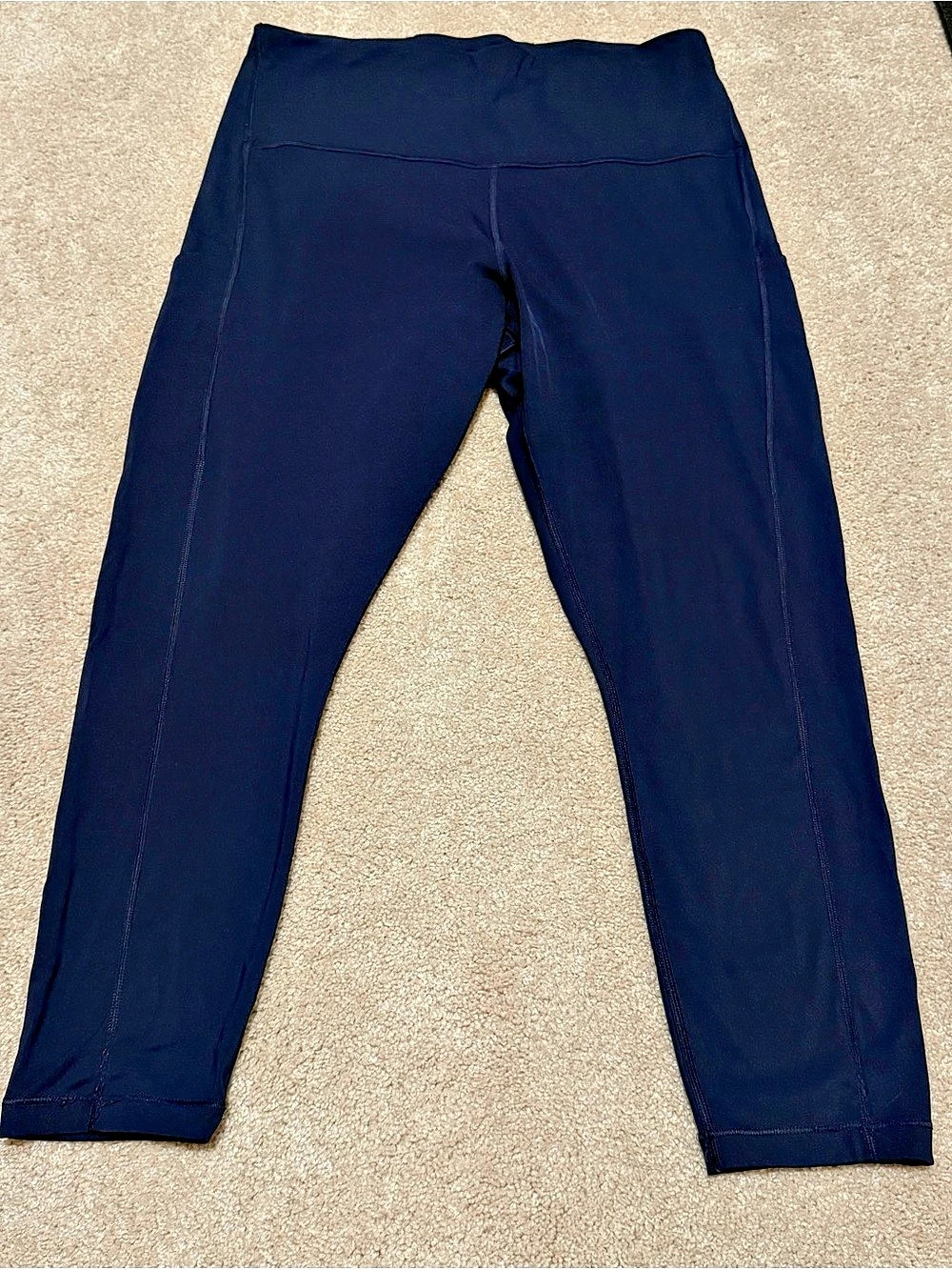 Athleta Ultimate Stash Pocket 7/8 Tight Blue XL Leggings
